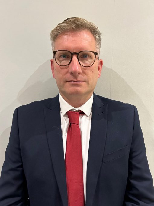 Keir Starmer Lookaike