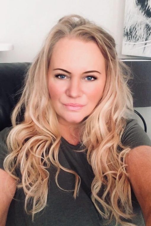 Jennifer Coolidge Lookalike