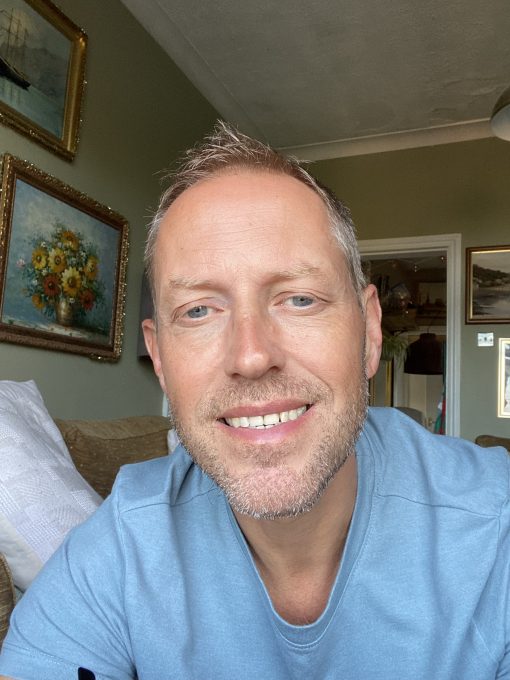Chris Martin Lookalike