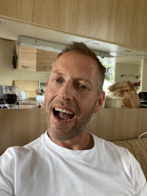 Chris Martin Lookalike