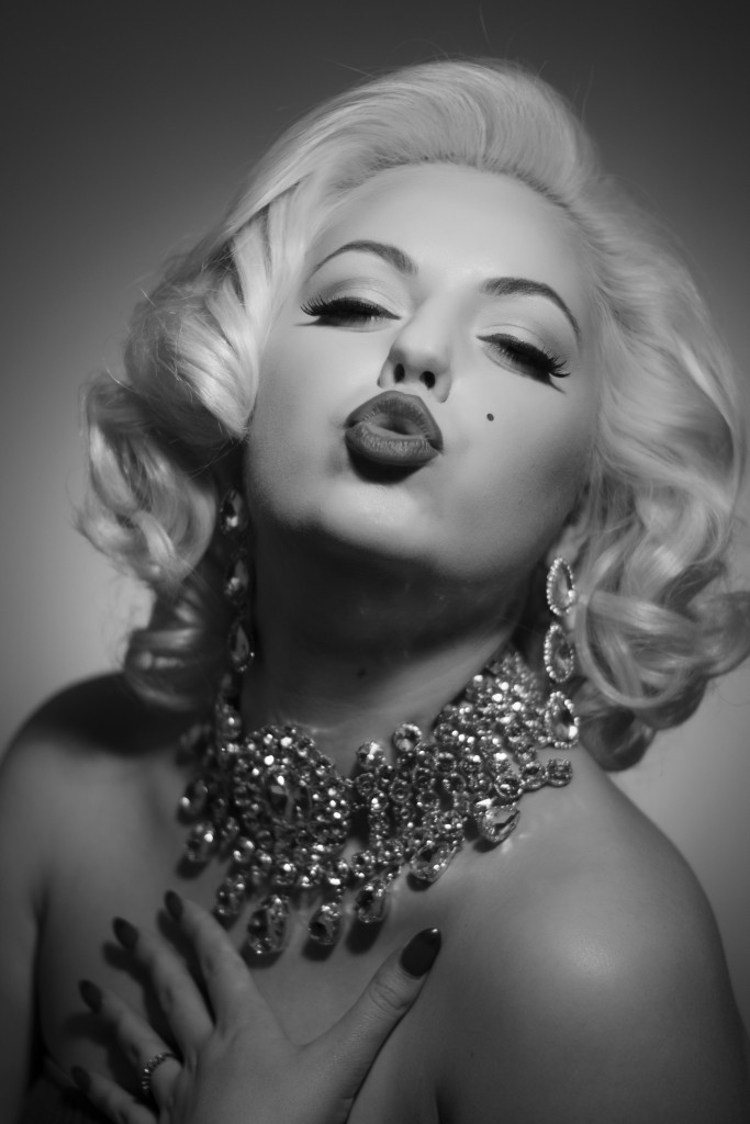 Marilyn Monroe Lookalike - Hire Lookalikes, Doubles