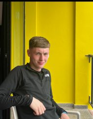 Cole Palmer Lookalike