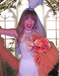 Taylor Swift Lookalike