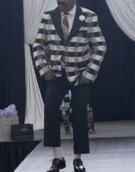 Steve Harvey Lookalike